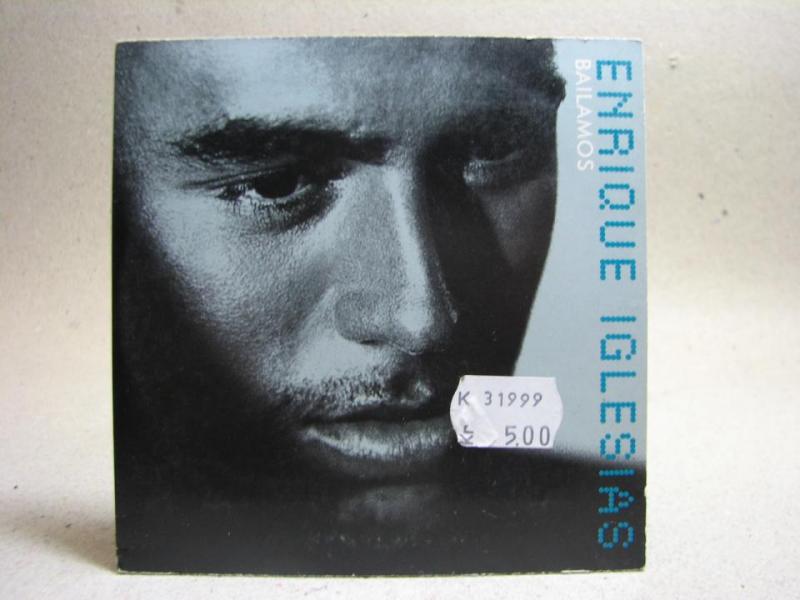 CD / Singel - Enrique Iglesias / 1. Bailamos 2. Nunca Te Olvidaré