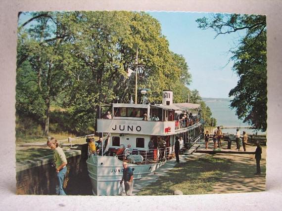 Fartyg Juno i Göta kanal Borenshults sluss Motala Östergötland Oskrivet Äldre vykort