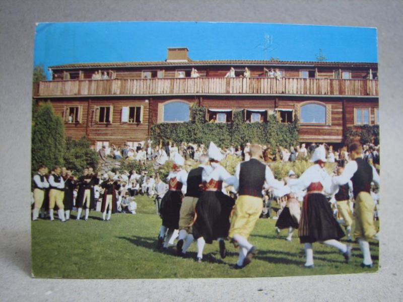 Folkdansare i folkdräkt Tällberg  1960-talet  / Dalarna 