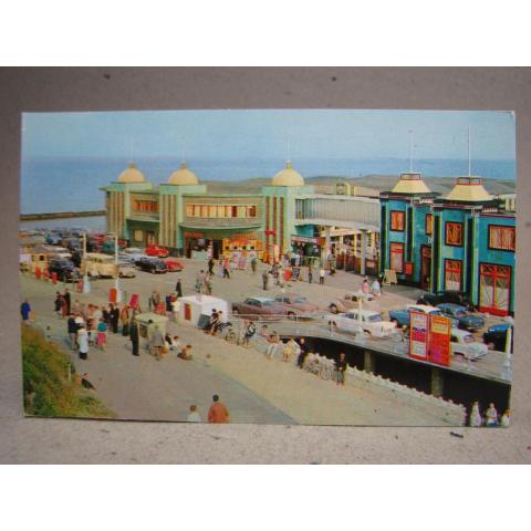 Folkliv Bilar vid Pier Entrance CLACTON ON SEA England Oskrivet gammalt vykort