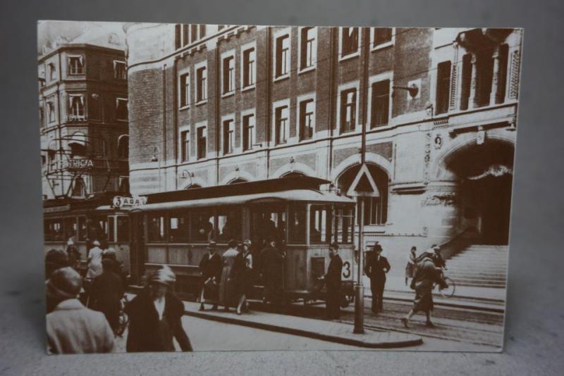 Folkliv och Spårvagn vid Centralposthuset Stockholm Oskrivet äldre vykort
