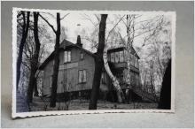 Hus vackert gammalt hus  - Gammalt oskrivet vykort 