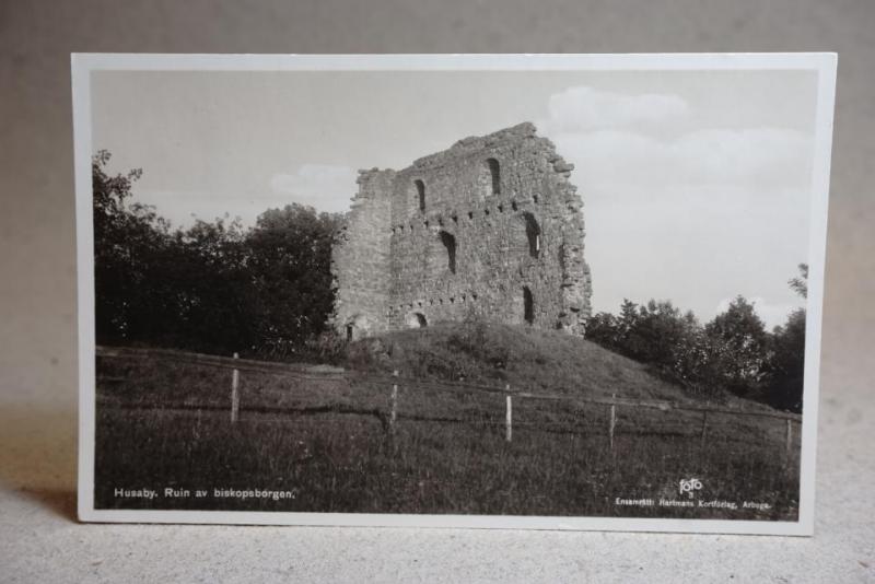 Husaby ruin av biskopsgården - Gammalt oskrivet vykort 