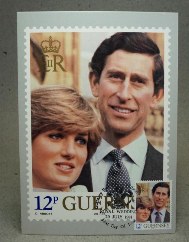 PKronprins Charles och Diana Royal Wedding 1981 med stämplat frimärke Guernsey på frmsidan oskrivet äldre vykort