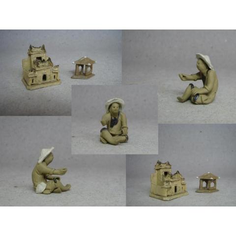 Miniatyr 2 stycken Kinahus i keramik och en kines