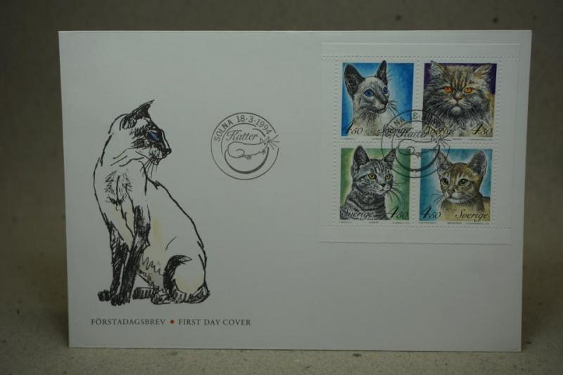 4 stycken fint stämplade frimärken  - Solna 18.3.1994 Katter på FDC