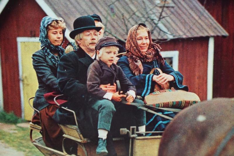 Emil med familj i Lönneberga stämplat 1980