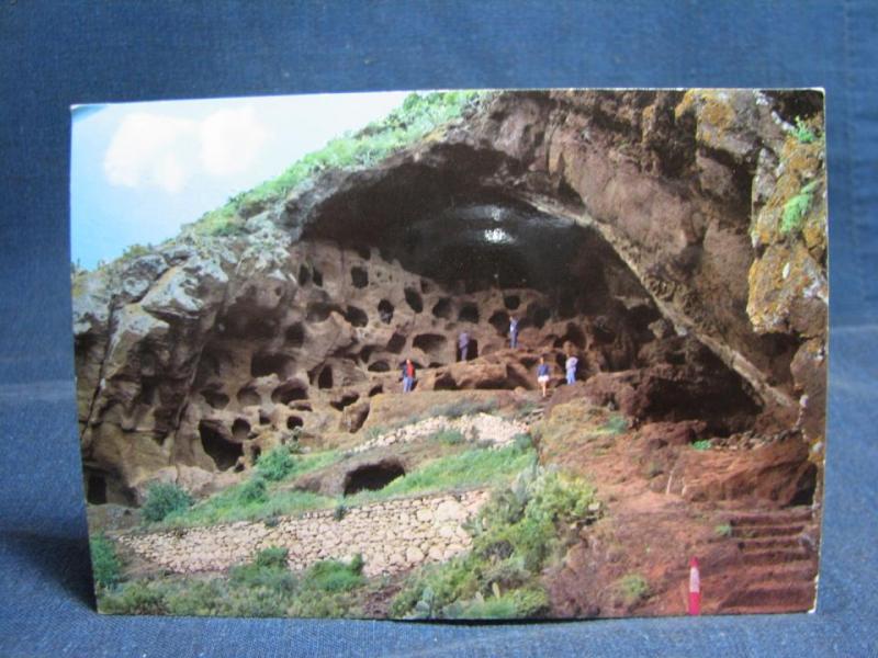 En Kronas Auktion - Grottor på Gran Canaria
