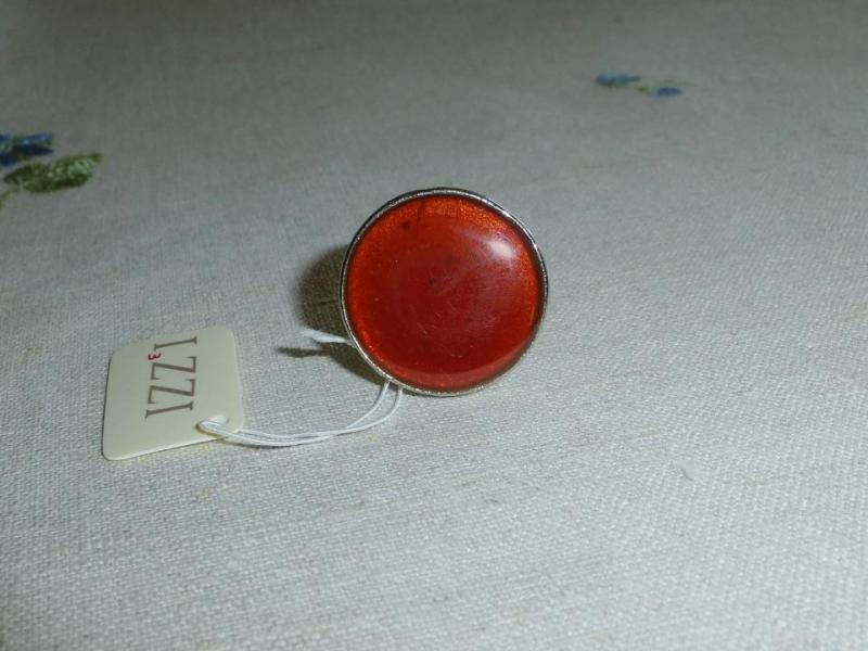 Ny silverfärgad ring med rund rostbrun sten, nickelfri metall, S eller M 