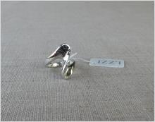 Vågmönstrad silverfärgad ring i nickelfri vitmetall, 17/S, 18/M och 19/L, ny i originalförpackningen