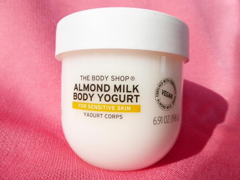 The Body Shop Almond Milk Body Yogurt 200 ml För känslig hud