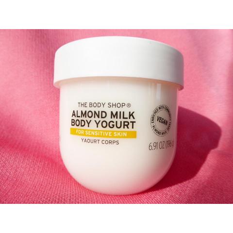 The Body Shop Almond Milk Body Yogurt 200 ml För känslig hud